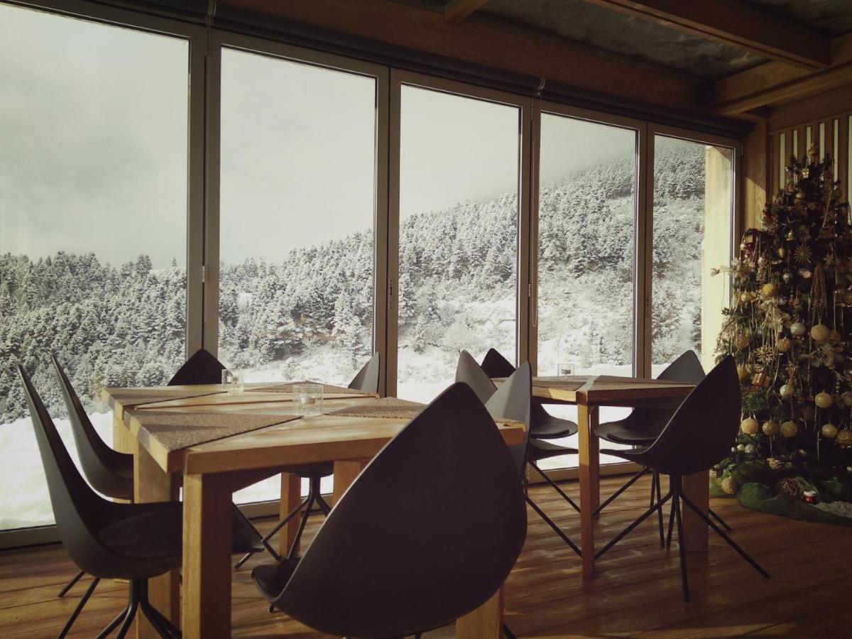 Escapade Luxury Residences Карпенисион Экстерьер фото