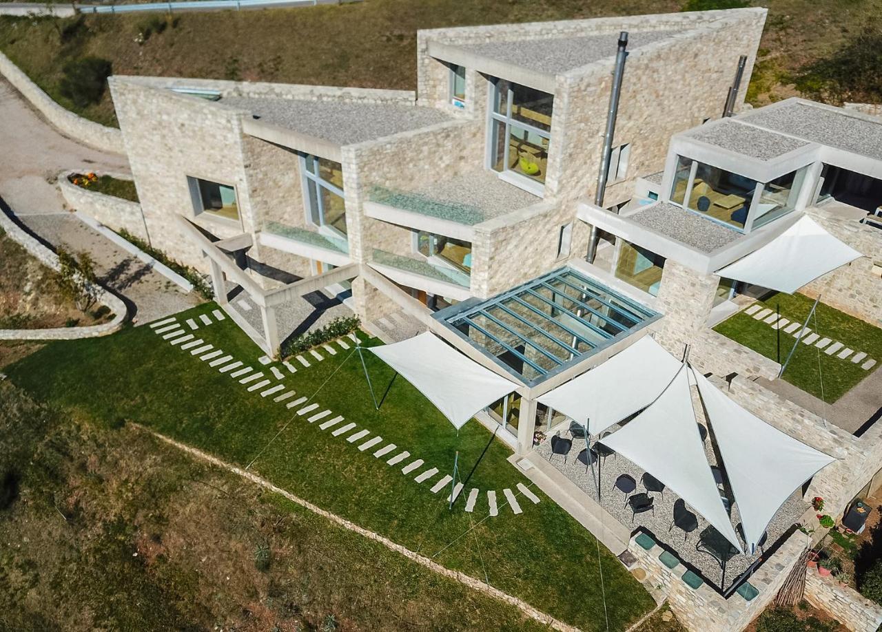 Escapade Luxury Residences Карпенисион Экстерьер фото